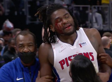 免费pg电子试玩游戏-向詹姆斯发起癫狂的冲刺 斯图尔特真是个恶棍吗？